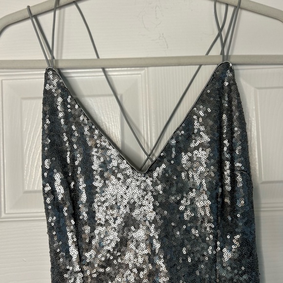 TOBI Sequence Dress - Picture 5 of 5